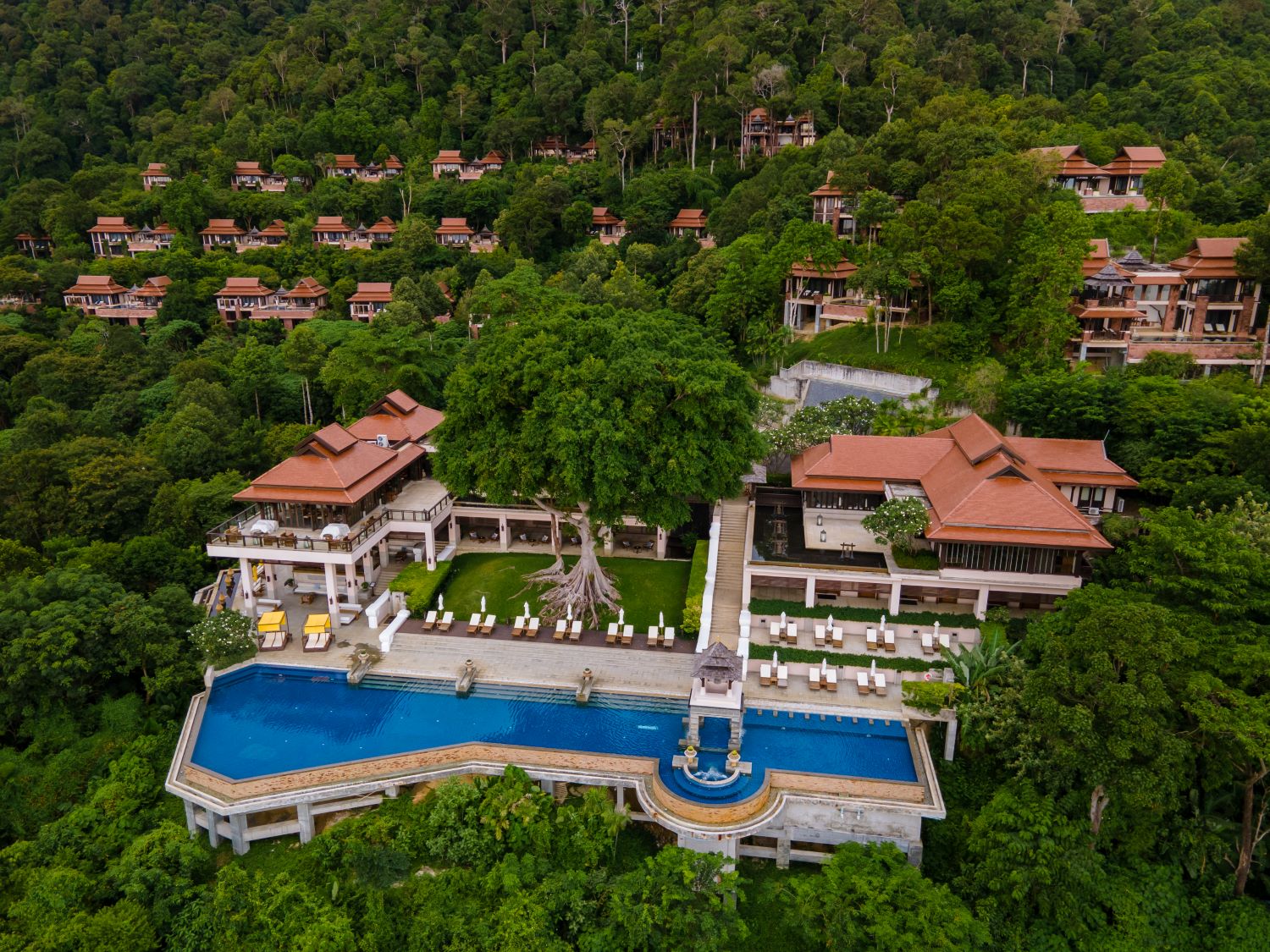 โรงแรมวิวทะเลภูเก็ต